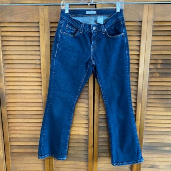 Womens Levi's Jeans 529 Curvy Bootcut Dark Wash Jeans Size 6P Medium - Picture 1 of 4